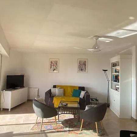La Louisiane Yourhosthelper Apartman *